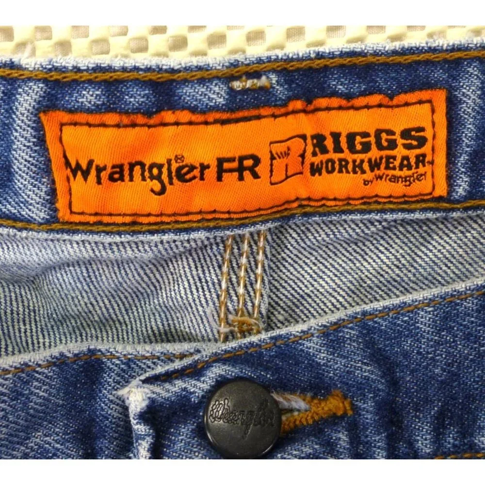 Wrangler FR Riggs Workwear Flame-Resistant Mens Jeans 40x30 100% Cotton Denim Bl - Picture 3 of 11
